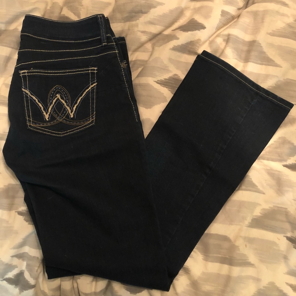 Wrangler booty ups